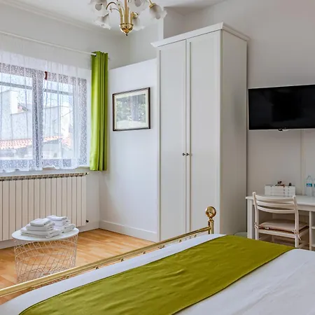 Pit Stop, Con Bagno Privato, Parcheggio E Clima *