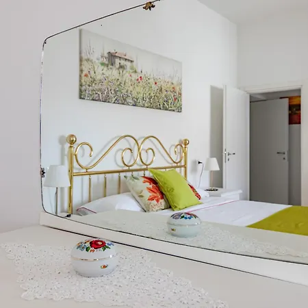 Pit Stop, Con Bagno Privato, Parcheggio E Clima Homestay Pisa