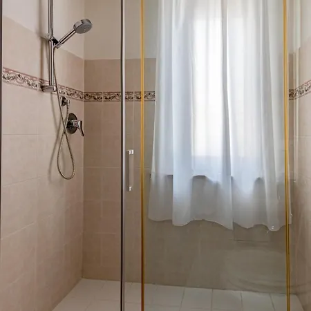 홈스테이 Pit Stop, Con Bagno Privato, Parcheggio E Clima 피사
